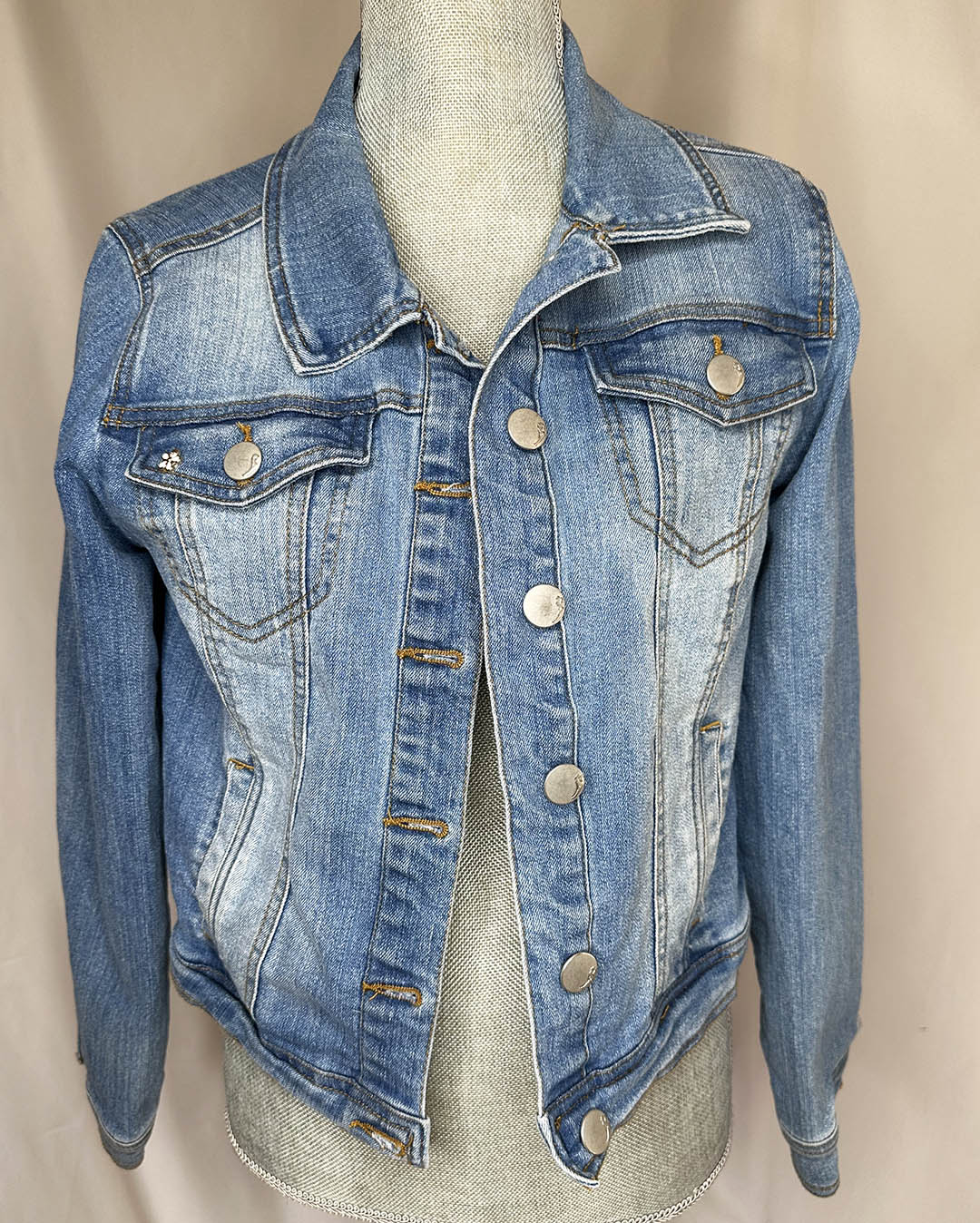 "Howdy" Women's Fringe Denim Jacket
